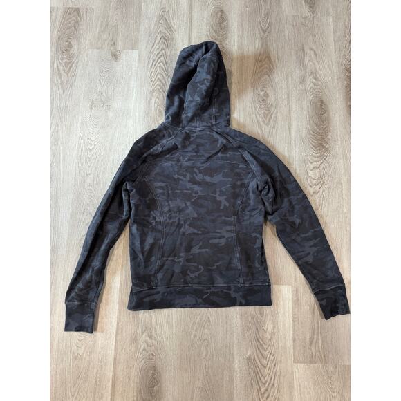 Lululemon Scuba Camo Pullover Hoodie Thumbholes Size 6 - Picture 4 of 6